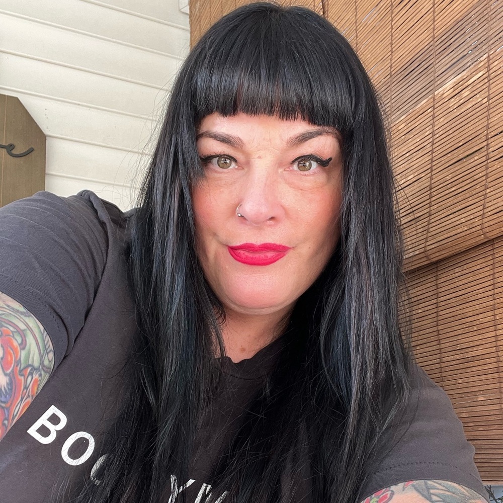 Meet your Posher, Kelly